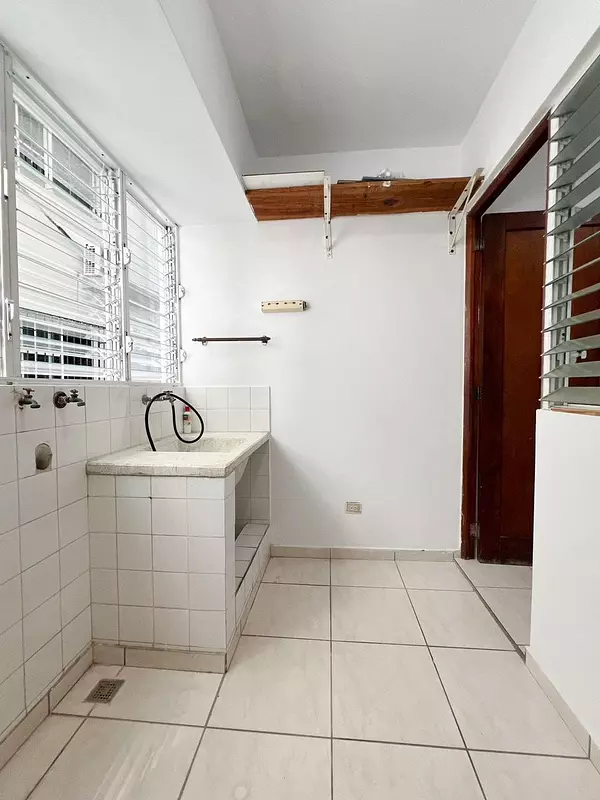 apartamentos - Alquilo Apartamento en Urbanización Renacimiento  8