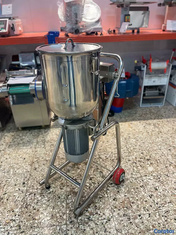 equipos profesionales - Licuadora trituradora para cocina industrial 7