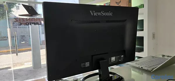 computadoras y laptops - Monitor ViewSonic 24 Pulg hdmi Trae Bocinas interna  3