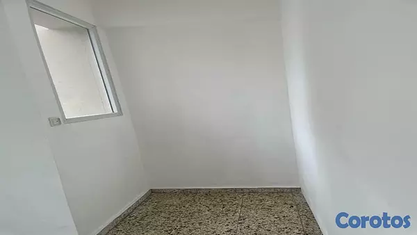 oficinas y locales comerciales - En Alquiler Local en la 27 de Febrero Segundo Nivel el Vergel 7
