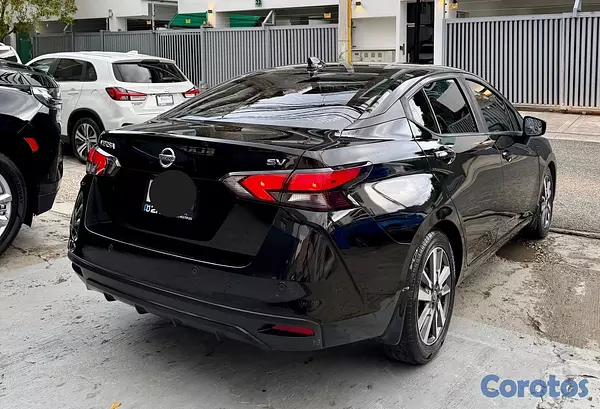 carros - Nissan Versa SV 2020 5