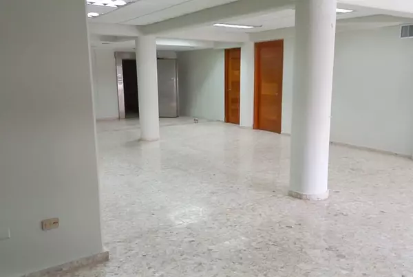 oficinas y locales comerciales - Local en Piantini  7