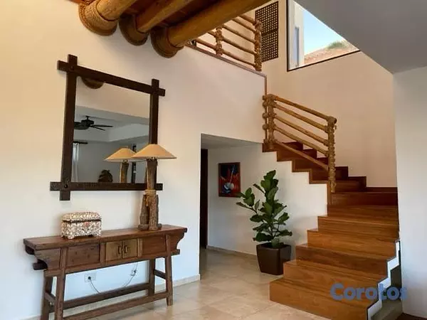 casas vacacionales y villas - Espectacular villa Juan Dolio En Venta 8