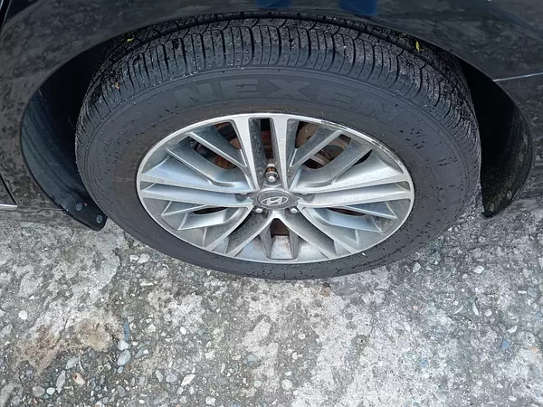 carros - HYUNDAI GRANDEUR 2017 NEGRO 9