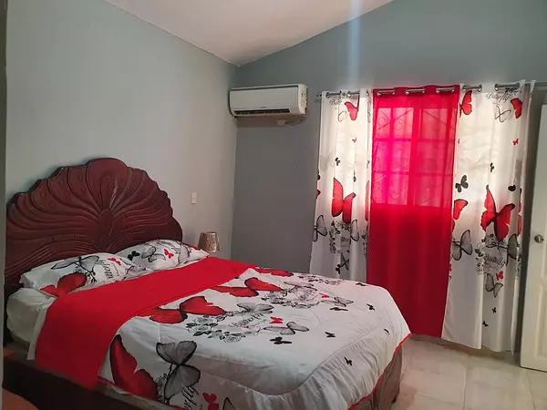casas - Alquiler Casa Amueblada de 3 Habitaciones Ubicada en Los Róbalos, Samaná 8