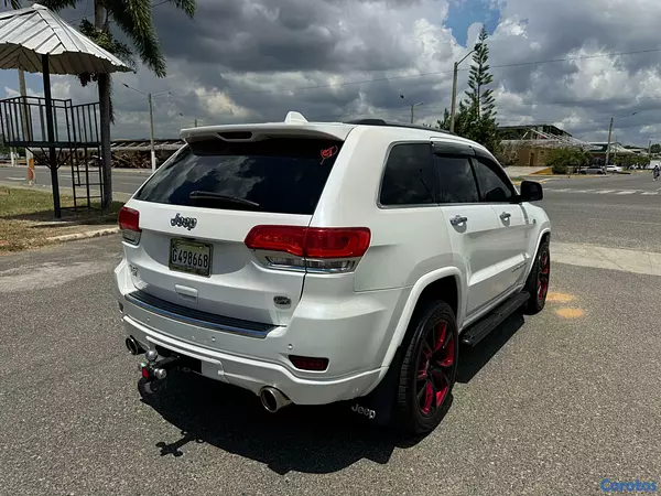 jeepetas y camionetas - Vendo Jeep Grand Cherokee Rst8 $19,900 en Santo Domingo 4