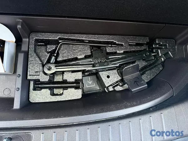 jeepetas y camionetas - Hyundai Santa Fe SEL 2020 6