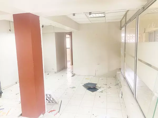 oficinas y locales comerciales - Local en el Millon 3