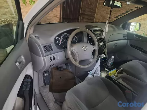 otros vehiculos - Toyota Sienna 2004 Version Americano - OPORTUNIDAD! 3