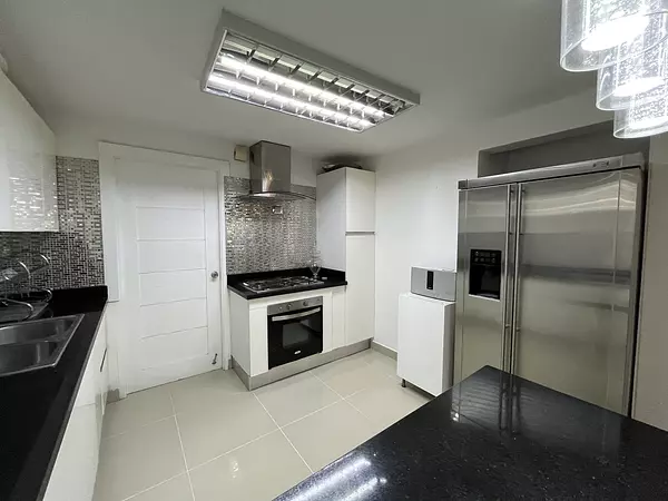 apartamentos - Apartamento amueblado en venta Evaristo Morales 8