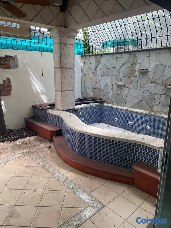 casas - En Alquiler y venta Casa Piantini  7