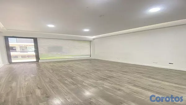 oficinas y locales comerciales - Local en Alquiler en Piantini 6