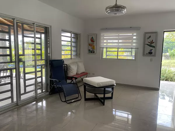 casas - casa con patio en Pto Pta  4