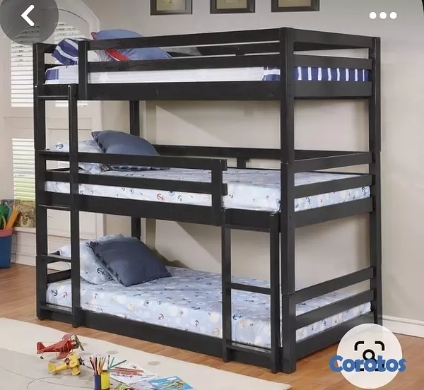 muebles y colchones - Camarotes triple. Pueden dormir hasta 4 o 5 personas.  5