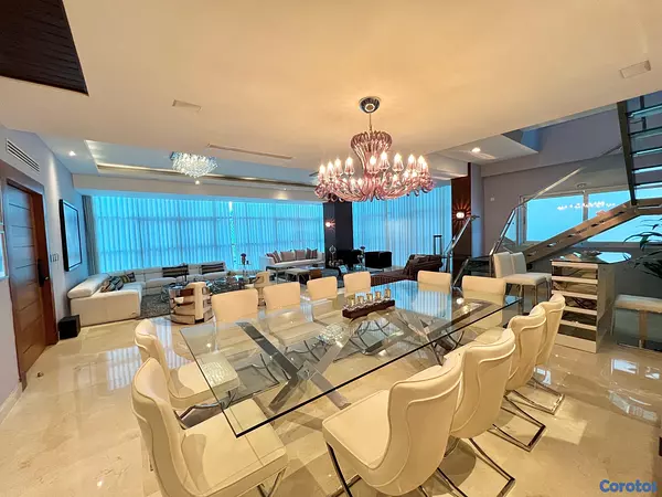 apartamentos - *¡El Penthouse de 4 habitaciones que soñabas, lo tenemos en Naco!*📍✨
 3