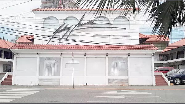 oficinas y locales comerciales - Local en venta Piantini 2
