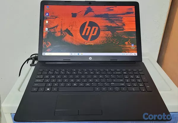 computadoras y laptops - Laptop hp negra 17 Pulg 7ma Gen Ram 8gb Disco 256gb Solido teclado numerico 1