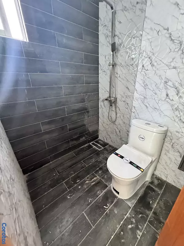 casas - venta de casa de 3 niveles con piscina en avenida ecológica Santo Domingo este  6