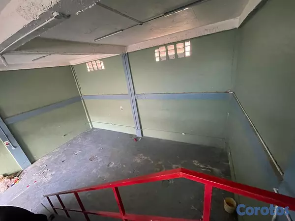 oficinas y locales comerciales - Nave Industrial en la Autpista Duarte Proximo a Hi 2
