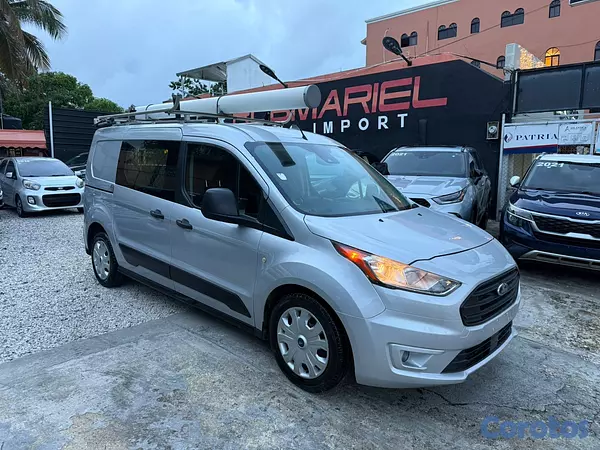 jeepetas y camionetas - FORD TRANSIT CONNEC XLT 2019 2