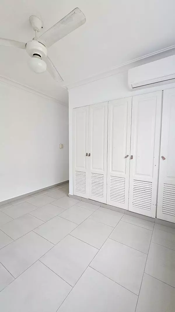 penthouses - Amplio Penthouse en buenísima zona de Los Prados  8
