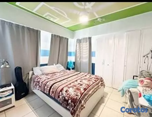 casas vacacionales y villas - Vendo o alquilo penthouse en urb. real 4
