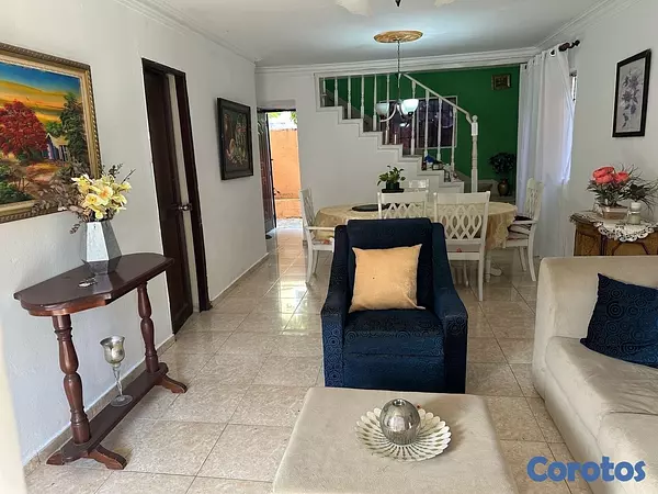 casas - venta de casa en la autopista de san Isidro prado oriental Santo Domingo este  4