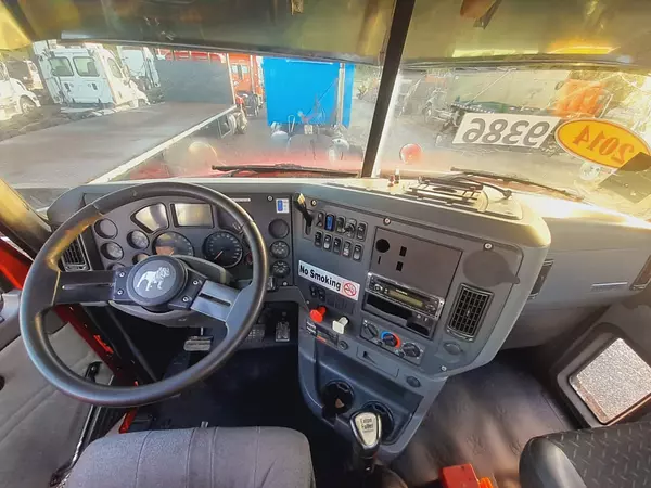 camiones y vehiculos pesados - MACK PINNACLE año 2014 4