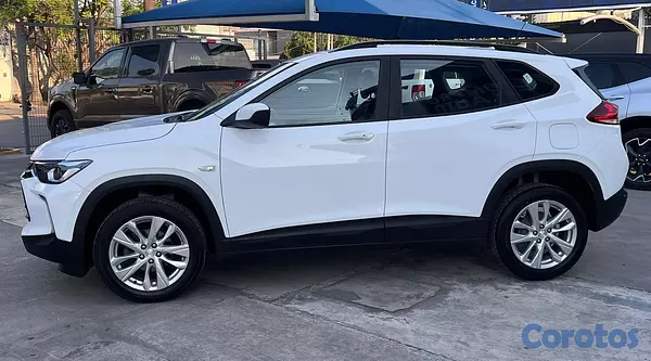 jeepetas y camionetas - Chevrolet Tracker LT 2023 | con 10770 Km 1
