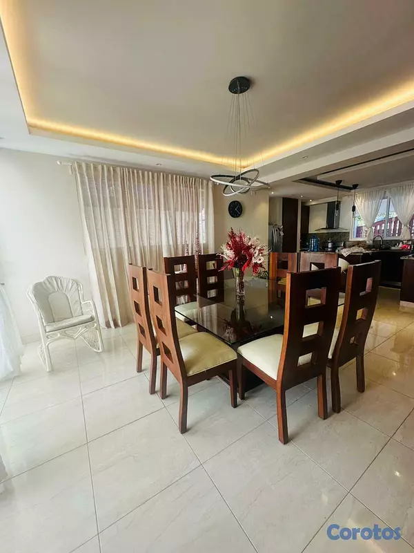 casas - CASA EN VENTA - SANTIAGO. 2