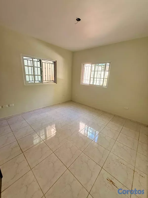 apartamentos - alquilo urbanización real tres habitaciones 2.5 baños dos parqueos lineales  6
