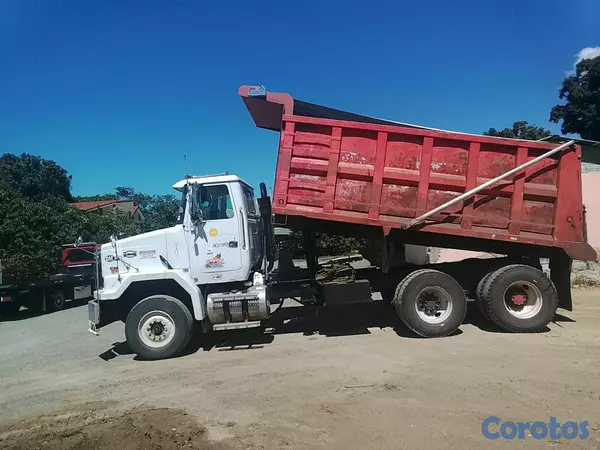 camiones y vehiculos pesados - Autocar  2