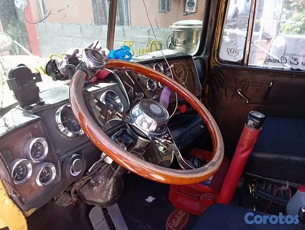 camiones y vehiculos pesados - Camion Mack R600  8