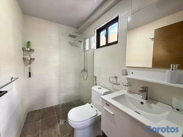 apartamentos - vendo amueblado renacimiento piso 5 una habitación 1.5 baños parqueo área social 13