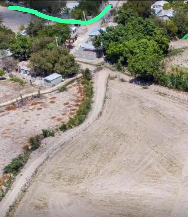 solares y terrenos - Vendo Terreno en Azua 26,500 metros  3