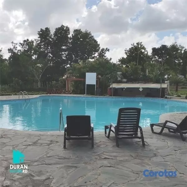 solares y terrenos - Venta de solares para villas con piscina y área de club en guerra bayaguana  2
