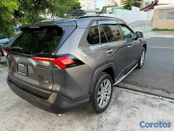 jeepetas y camionetas - toyota rav4 2021 1
