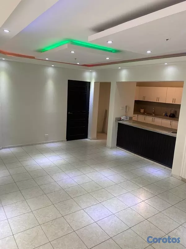 apartamentos - vendo en el millón primer piso 3 habitaciones dos baños paruqoe servicio remode 4