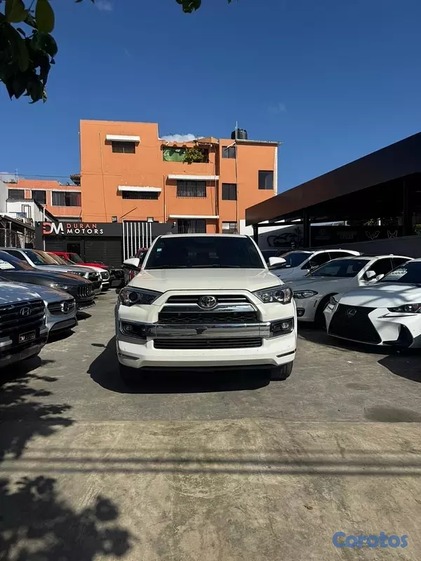 jeepetas y camionetas - Toyota 4Runner Limited 2023 3