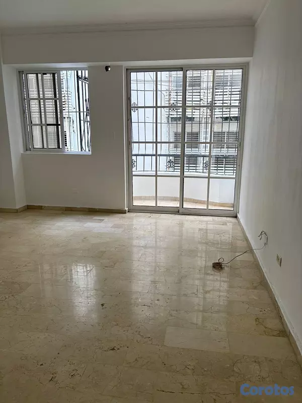 apartamentos - Apartamento en Alquiler Evaristo Morales  3