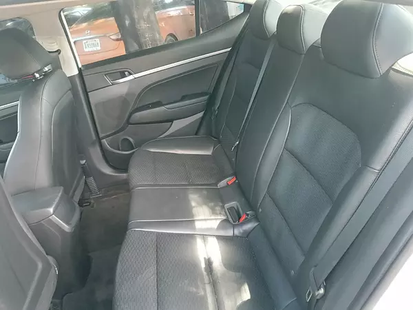 carros - HYUNDAI AVANTE LPI 2019 BLANCO  7