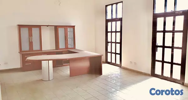 casas - Propiedad en la Zona Colonial para reformar  4