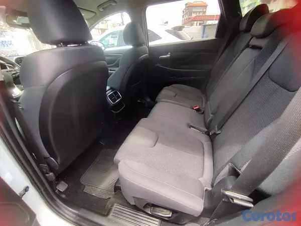 jeepetas y camionetas - 2020 Hyundai Santa Fe SEL  5