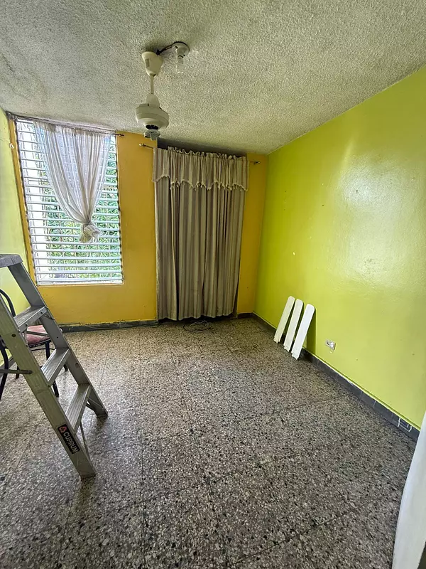 casas - Vendo Casa Duplex en la Independencia 9
