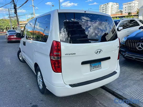 jeepetas y camionetas - HYUNDAI H1 2020 COMO NUEVA 5