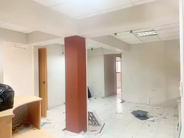 oficinas y locales comerciales - Local en el Millon 7
