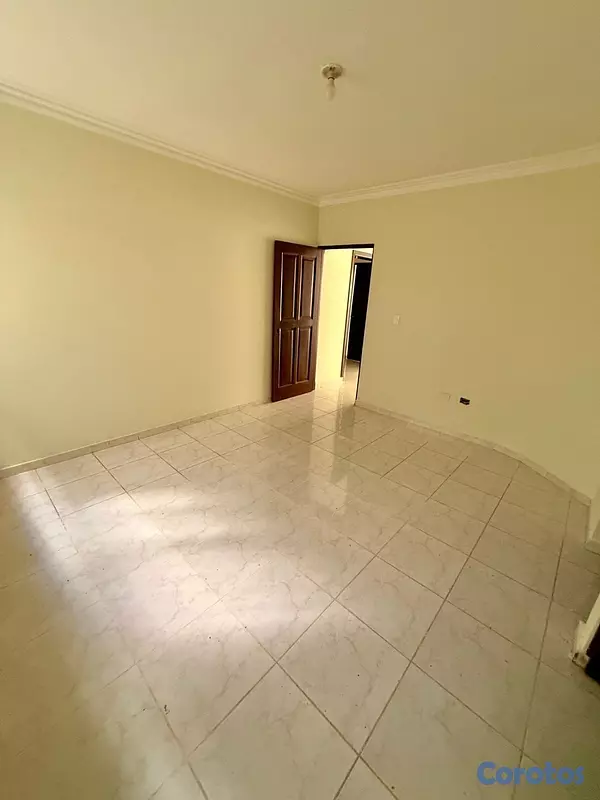 apartamentos - alquilo urbanización real tres habitaciones 2.5 baños dos parqueos lineales  8