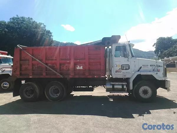 camiones y vehiculos pesados - Autocar  3