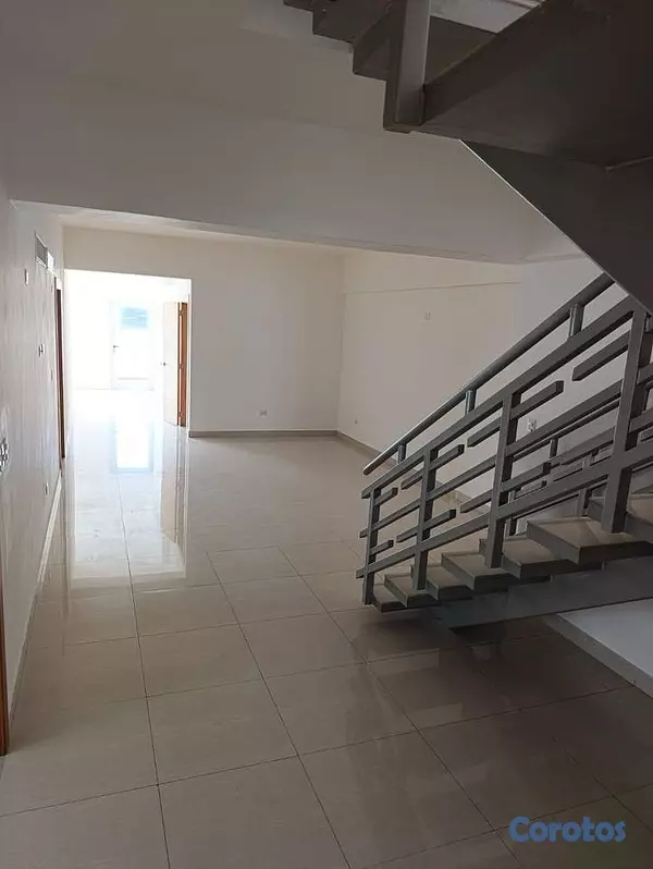 apartamentos - Alquilo Penthouse de 2 Niveles en Naco – Amplio y Funcional. 2
