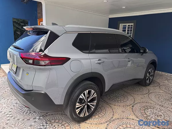 jeepetas y camionetas - Venta Nissan Xtrail 2024 como nueva 12 mil KM. 3 filas de asientos / Sun Roof 4
